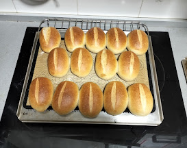 Bollos “ Txikitina” de masa madre con mantequilla