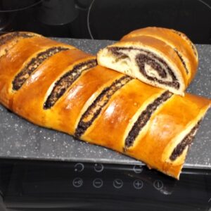 Brazo con amapola de brioche