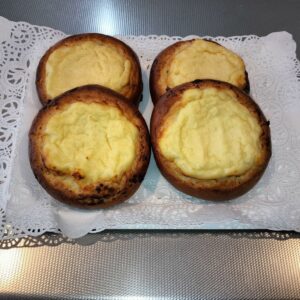 Brioche-flores con queso fresco